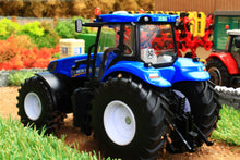 Load image into Gallery viewer, 3273 SIKU NEW HOLLAND T8.390 TRACTOR