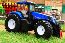 Load image into Gallery viewer, 3273 SIKU NEW HOLLAND T8.390 TRACTOR