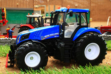 Load image into Gallery viewer, 3273 SIKU NEW HOLLAND T8.390 TRACTOR