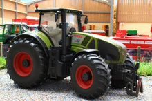 Load image into Gallery viewer, 3280(w) WEATHERED SIKU CLAAS AXION 950 TRACTOR