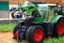 Load image into Gallery viewer, 3285 SIKU FENDT 724 VARIO TRACTOR