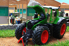 Load image into Gallery viewer, 3287 SIKU FENDT 1050 VARIO TRACTOR