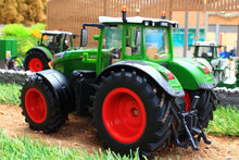 Load image into Gallery viewer, 3287 SIKU FENDT 1050 VARIO TRACTOR