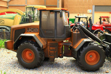 Load image into Gallery viewer, 3663(w) WEATHERED SIKU JCB 435S WHEELED LOADER