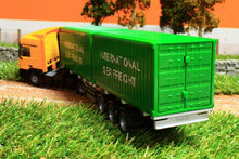 Load image into Gallery viewer, 3921 Siku 150 Scale Mercedes Lorry With Containers X 2 Tractors And Machinery (1:50 Scale)