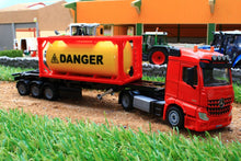 Load image into Gallery viewer, 3922 SIKU MERCEDES BENZ ACROS TRUCK WITH TANK CONTAINER (1:50 Scale)
