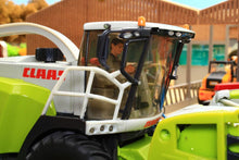 Load image into Gallery viewer, 4058 Siku Class Jaguar 960 Forage Harvester
