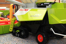 Load image into Gallery viewer, 4258 SIKU CLAAS LEXION 770 COMBINE HARVESTER ON TRACKS