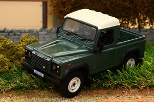 42732A1 Britains Landrover In New Green Colour Tractors And Machinery (1:32 Scale)