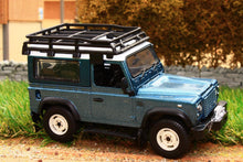 Load image into Gallery viewer, 43217 Britains Landrover Defender 90 in Blue with Roof Rack And Winch (1:32 scale)