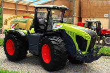 Load image into Gallery viewer, 43246 Britains Claas Xerion 5000 Tractor