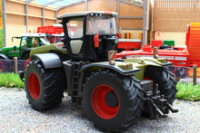 Load image into Gallery viewer, 43246(w) WEATHERED Britains Claas Xerion 5000 Tractor