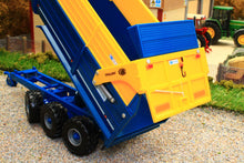 Load image into Gallery viewer, 43284 Britains Kane Half-Pipe Triple Axle Silage Trailer