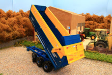 Load image into Gallery viewer, 43284 Britains Kane Half-Pipe Triple Axle Silage Trailer