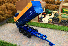 Load image into Gallery viewer, 43284 Britains Kane Half-Pipe Triple Axle Silage Trailer