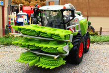 Load image into Gallery viewer, 43285 Britains Claas Jaguar 980 Forage Harvester with Orbis 900 Maize Header