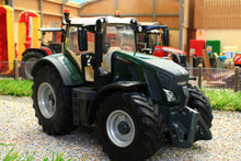 Load image into Gallery viewer, 43290 Britains Fendt 824 Vario PROFI Special Edition Tractor