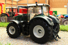 Load image into Gallery viewer, 43290 Britains Fendt 824 Vario PROFI Special Edition Tractor