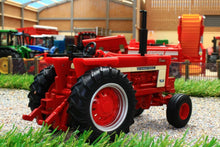 Load image into Gallery viewer, 43294 Britains Case International Harvester Farmall 1066 Tractor