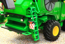 Load image into Gallery viewer, 43310 Britains 'Prestige Collection' John Deere X9 1100 Combine Harvester