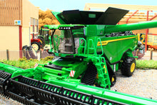 Load image into Gallery viewer, 43310 Britains 'Prestige Collection' John Deere X9 1100 Combine Harvester