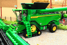 Load image into Gallery viewer, 43310 Britains 'Prestige Collection' John Deere X9 1100 Combine Harvester