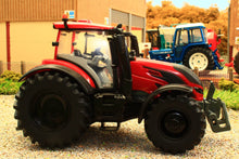 Load image into Gallery viewer, 43315 Britains Limited Edition Valtra T254 Versu 70th Anniversary Tractor