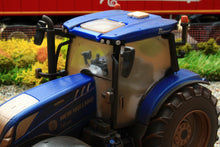 Load image into Gallery viewer, 43319 Weathered Britains New Holland T6-180 Blue Power Tractor