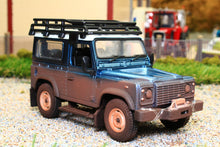 Load image into Gallery viewer, 43321 Britains Muddy Land Rover Defender