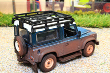 Load image into Gallery viewer, 43321 Britains Muddy Land Rover Defender