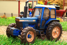 Load image into Gallery viewer, 43322(W) Weathered Britains Ford TW20 4WD Tractor