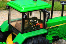 Load image into Gallery viewer, 43327 Britains Limted Edition John Deere 3140 2WD Tractor