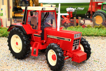 Load image into Gallery viewer, 43329 Britains Limited Edition International IH 1056 XL 4WD Tractor