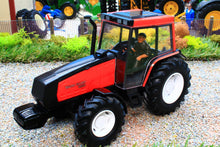 Load image into Gallery viewer, 43342 Britains Valtra Valmet 8950 Tractor (Fans' Choice!) 1:32 Scale