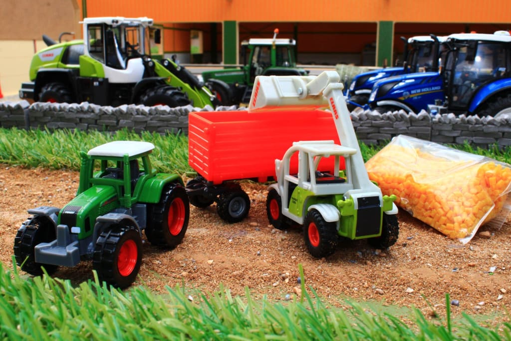 Siku 1:87 Claas with Silage Trailer - Toys - Toys At Foys