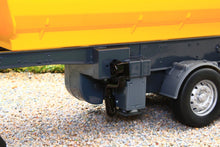 Load image into Gallery viewer, 6731 + 6734 SIKU RADIO CONTROLLED VOLVO FH16 LORRY WITH BLUETOOTH APP CONTROL VIA YOUR  SMART PHONE AND SCHMITZ CARGO BULL 3 AXLE TRAILER