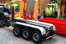 Load image into Gallery viewer, 6786 Siku Radio Control 3 Axle Krampe Hooklift Trailer