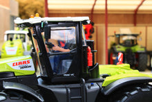 Load image into Gallery viewer, 6791 Siku Remote Control Bluetooth Claas Xerion 5000 TRAC VC Tractor