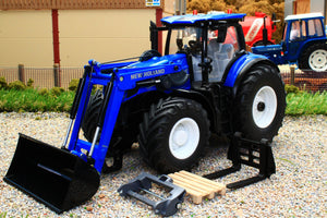 6797 Siku Radio Controlled New Holland T7.315 4wd Tractor with front loader with Blue Tooth App to work via mobile phone