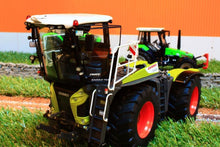 Load image into Gallery viewer, We70527 Weise Claas Xerion 4000 Saddle Trac Tractors And Machinery (1:32 Scale)