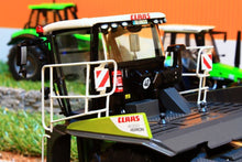 Load image into Gallery viewer, We70527 Weise Claas Xerion 4000 Saddle Trac Tractors And Machinery (1:32 Scale)