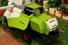 Load image into Gallery viewer, W7817 Wiking Claas Tucano 570 Combine Harvester Tractors And Machinery (1:32 Scale)