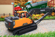 Load image into Gallery viewer, AT3200118 AT COLLECTIONS 132 Scale Volvo EC220Elr Reach Crawler Excavator on tracks with S60 Quickcoupler