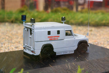Load image into Gallery viewer, BOS87810 BOS 187 Scale Land Rover Tangi Police Northern Ireland 1986