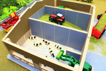 Load image into Gallery viewer, BT1870 Inside shed