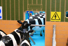 Load image into Gallery viewer, Bt2000 Herringbone Milking Parlour With Free Set Of Britains Fresian Cows Farm Buildings & Stables