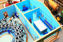 Load image into Gallery viewer, Bt2500 Rotary Milking Parlour With Free Britains Cow And Feeder Set Farm Buildings & Stables (1:32