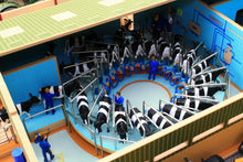 Load image into Gallery viewer, Bt2500 Rotary Milking Parlour With Free Britains Cow And Feeder Set Farm Buildings & Stables (1:32