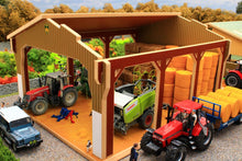 Load image into Gallery viewer, Bt6000 Big Bale Shed With Free Pallet Of Bale Wrap! Farm Buildings & Stables (1:32 Scale)