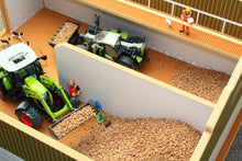 Load image into Gallery viewer, Bt8100 Arable Storage Shed With Free Brushwood Dumpy Bags! Farm Buildings & Stables (1:32 Scale)